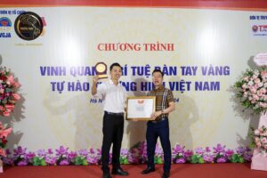hoàng anh tuấn đạt giải thưởng bàn tay vàng